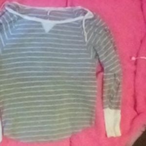 Striped sleeved shirt